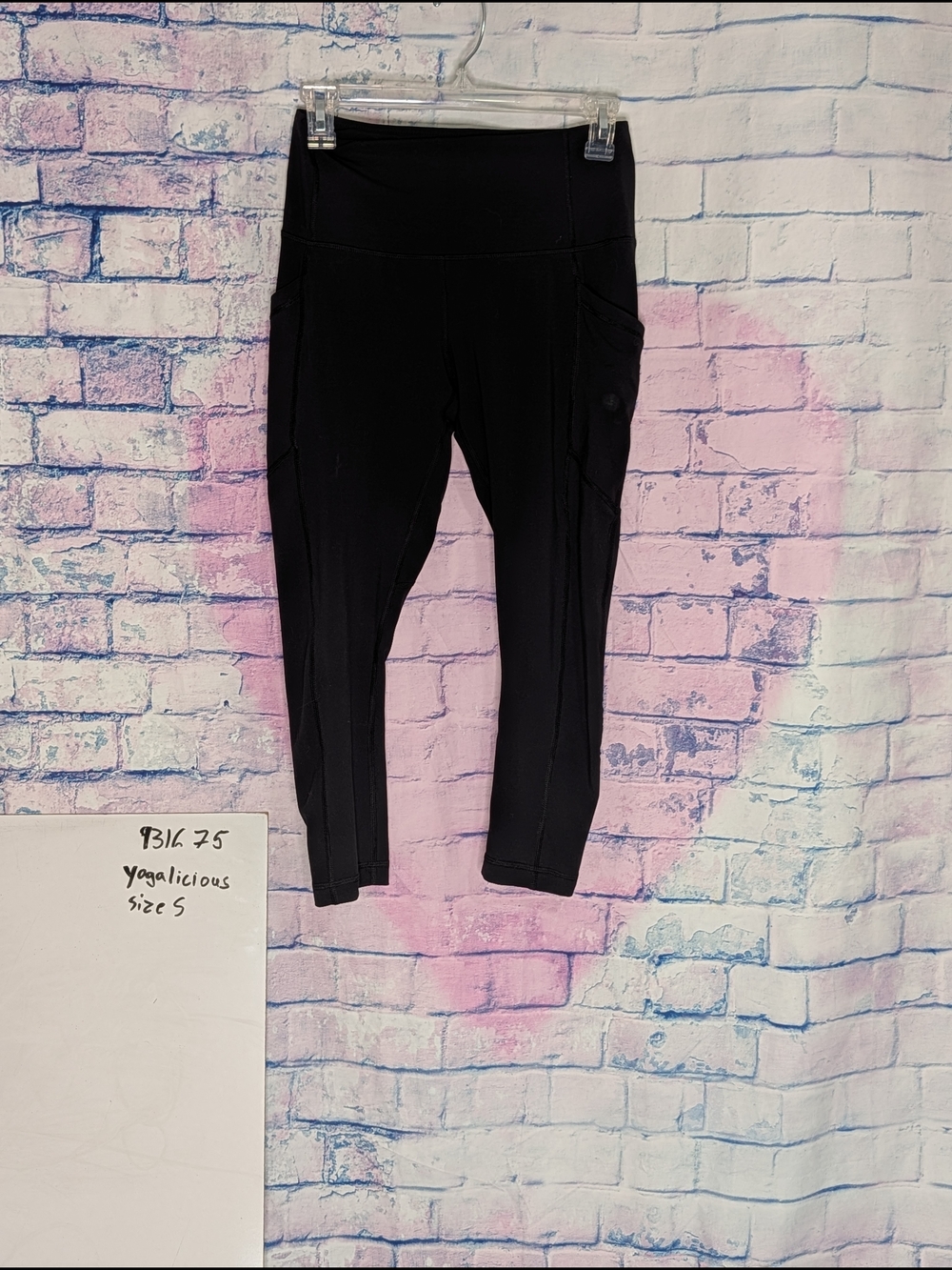 Yogalicious Black Capri Leggings with Side Pockets